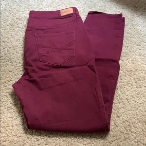 maroon high waisted jegging